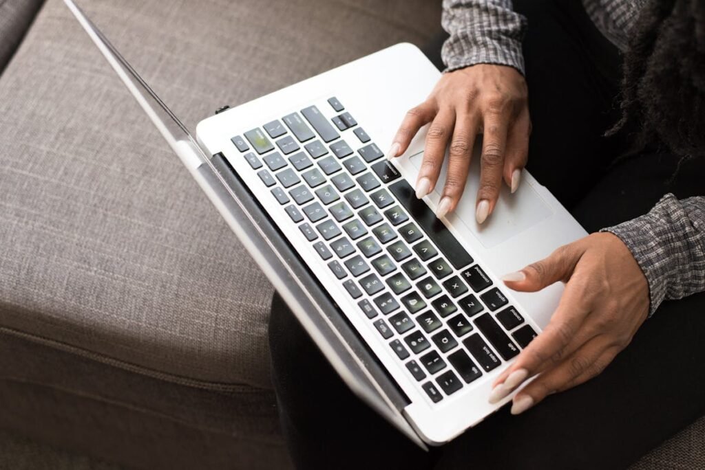 UAE Payroll Calculator 2026: Calculate Salary, GOSI, and Gratuity